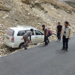 Stuck in the ditch near Taglangla pass