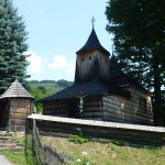 Entrance to realm of a wooden church, Krajne Cierno