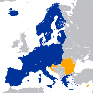 Schengen countries (Dark share common border; light have their own border; gold are future participants)