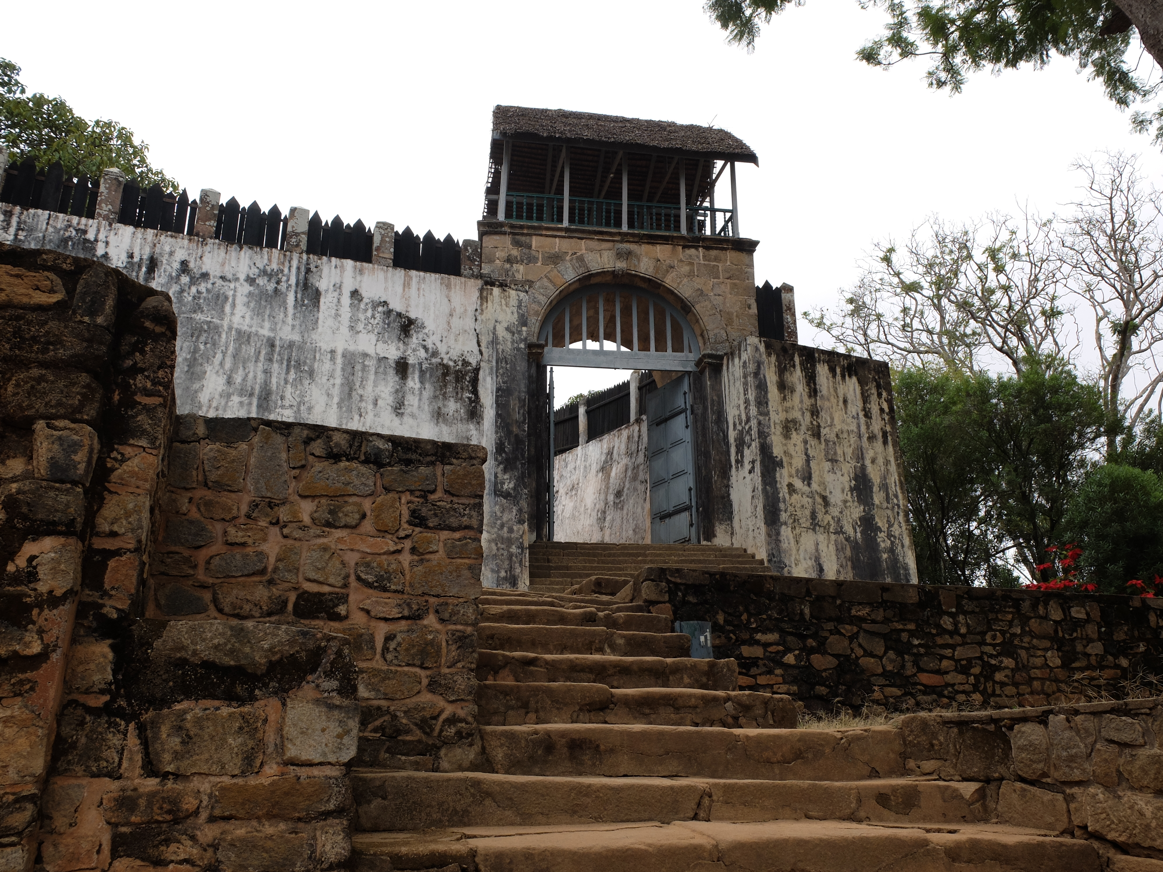 You are currently viewing Toasting the royals at Ambohimanga