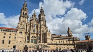 Read more about the article Spiritual: The Artistry of Mateo and the Way of the Pilgrims